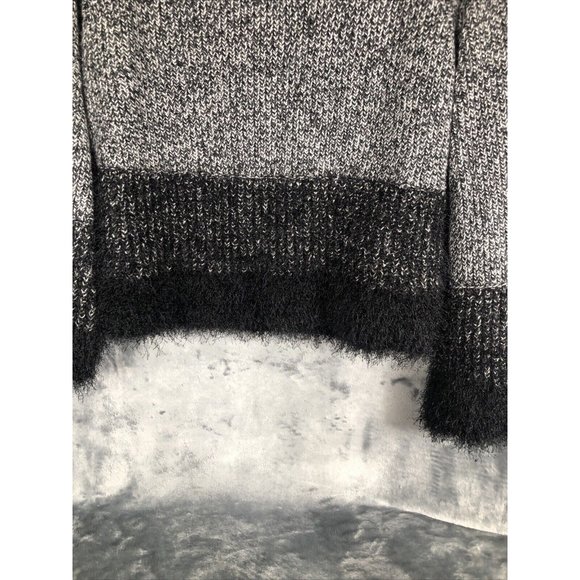 1. State Ladies Black and White Sweater Fuzzy Trim Sleeves and Waist Size Small - Picture 6 of 15